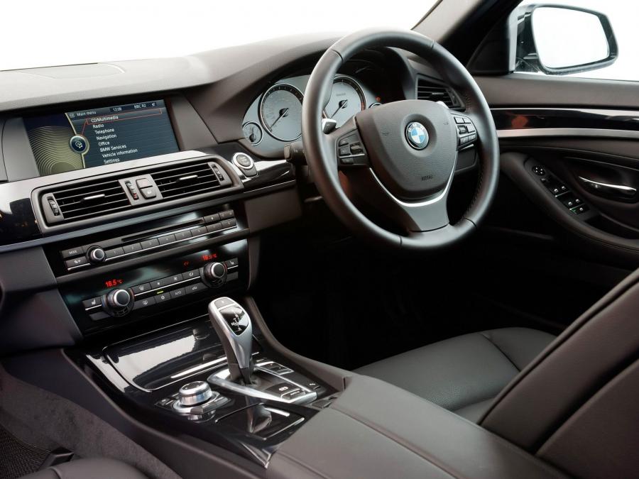  BMW 525d Touring 2010 года  (UK) (фото 9 из 9)